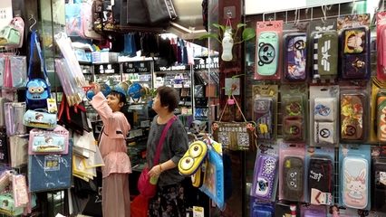 关税下的新学期 美国家长面临文具用品价格攀升